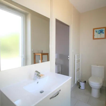 Maison A : Et Commerces A Proximite, Jardin, 3 Chambres, Parking - Fr-1-22-343 Дом отдыха Ла-Транш-сюр-Мер