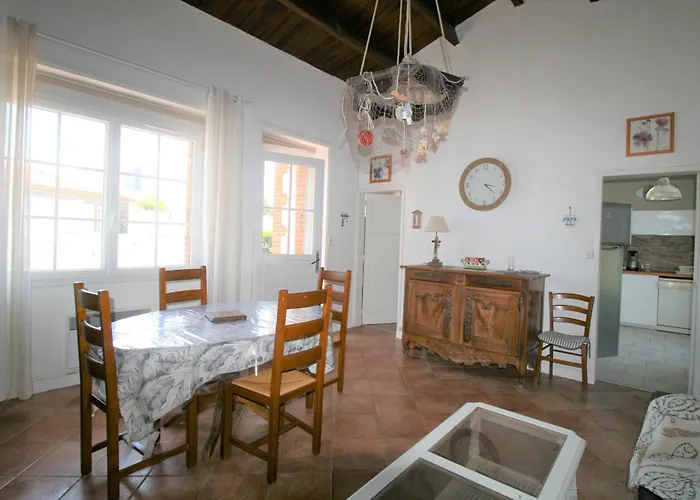 Maison à : Et Commerces à Proximité, Jardin, 3 Chambres, Parking - Fr-1-22-343 Casa vacanze